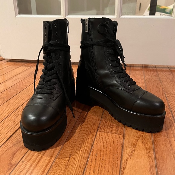 The Kooples NWOT Size 37 (US 7) black leather platform ankle boots - Picture 4 of 7